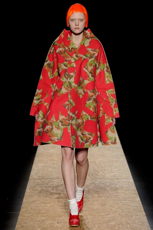 コムデギャルソン 2012秋冬 LOOK 6