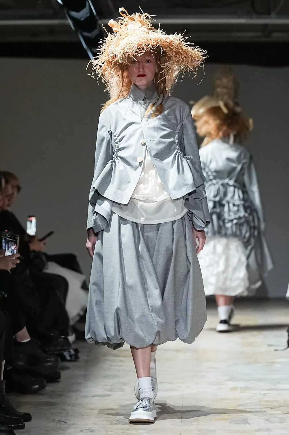 タオ 2026年春夏 LOOK 2