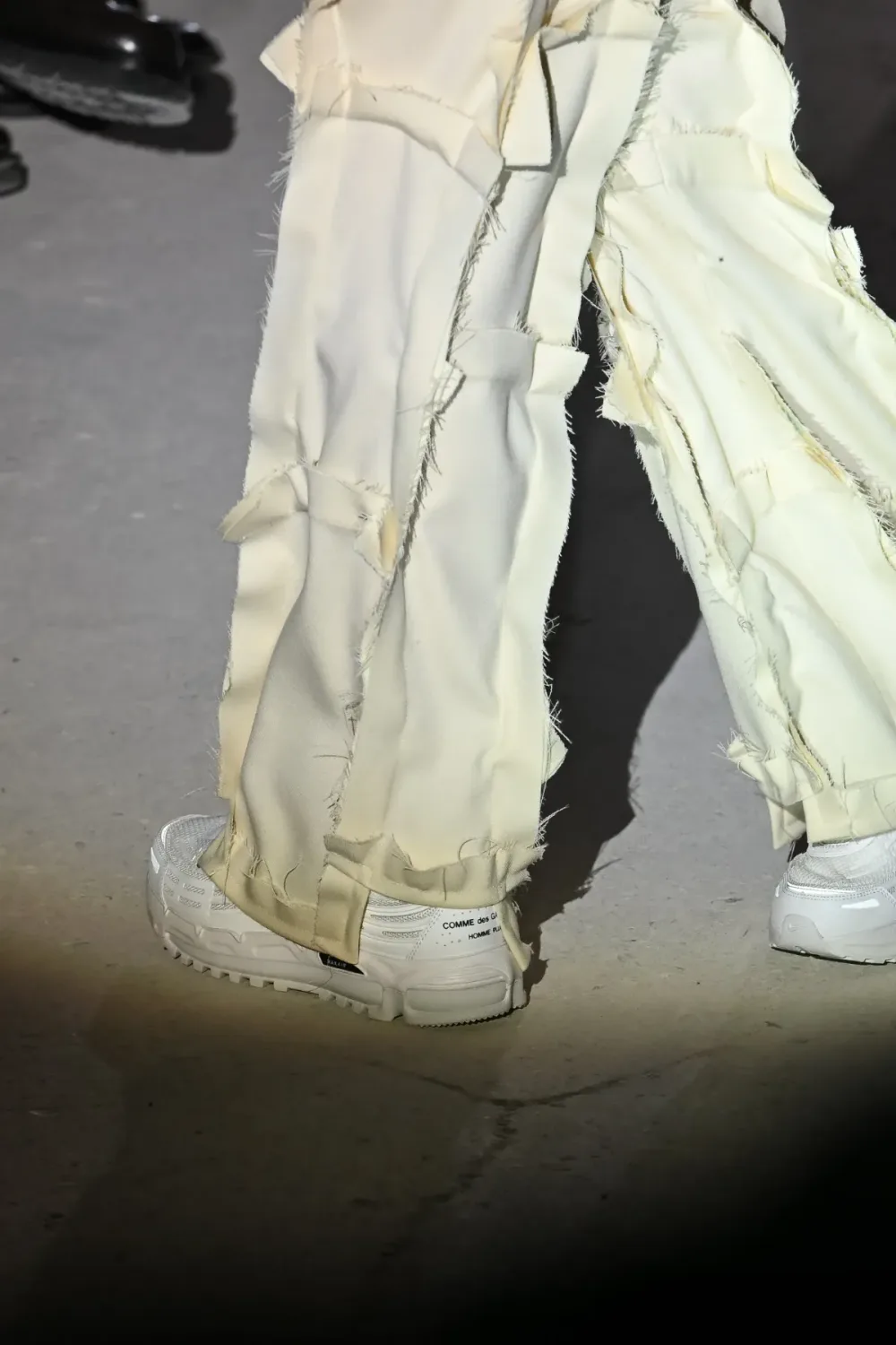 コムデギャルソンオムプリュス 2024年秋冬 LOOK 3 / VIEW 3