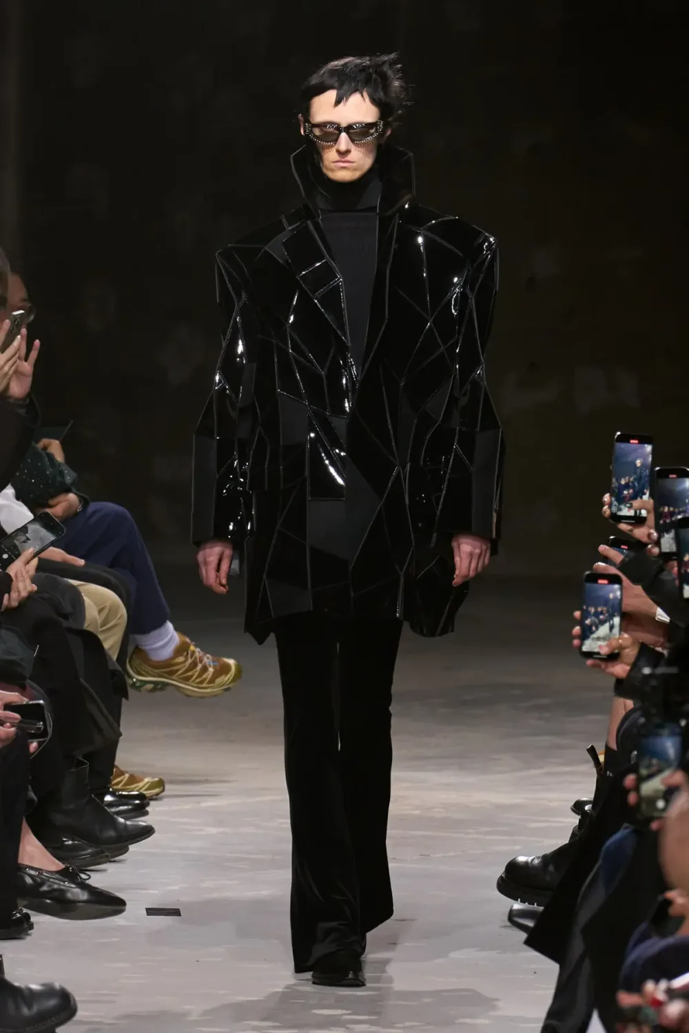 ジュンヤワタナベ 2025年秋冬 LOOK 32