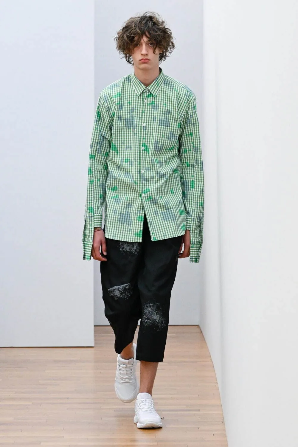 コムデギャルソンシャツ 2024年春夏 LOOK 15