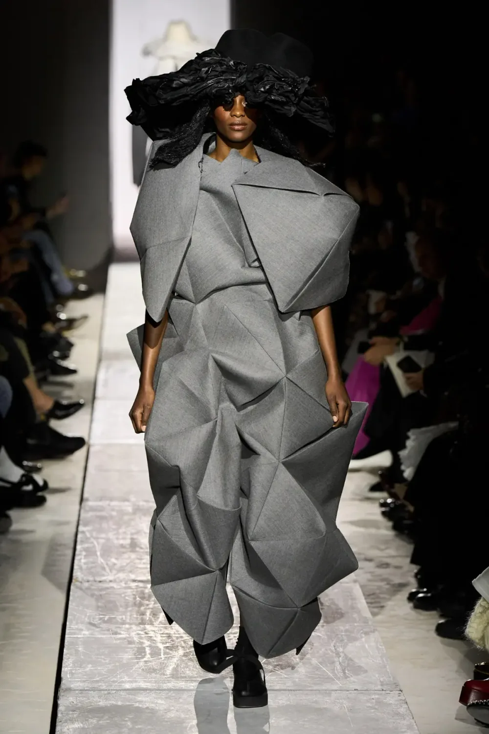 コムデギャルソン 2025年秋冬 LOOK 5