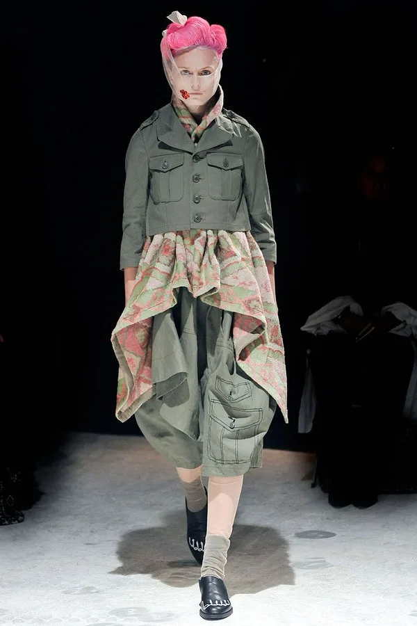 コムデギャルソン 2009秋冬 LOOK 32