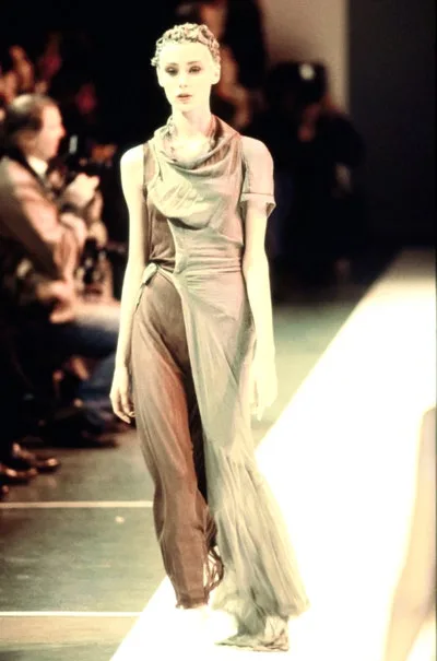 コムデギャルソン 1994春夏 LOOK 17