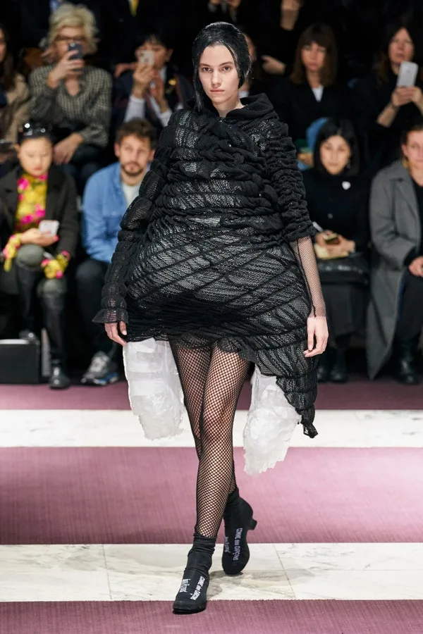 コムデギャルソン 2019秋冬 LOOK 13