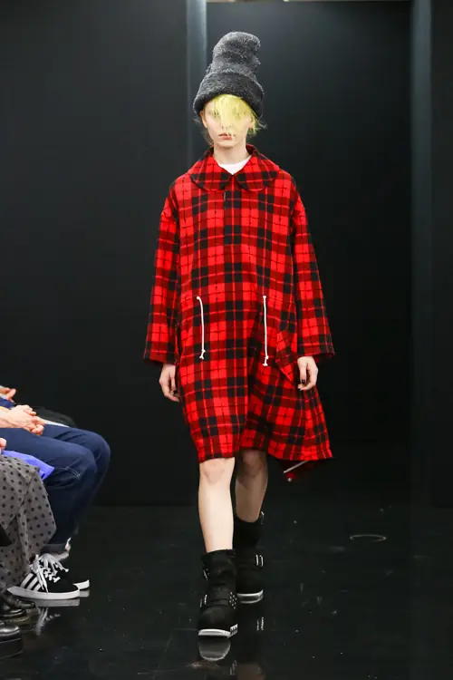 トリコ・コムデギャルソン 2013年秋冬 LOOK 17