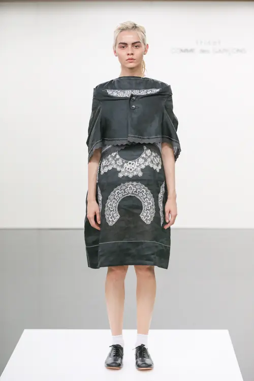 トリコ・コムデギャルソン 2015年春夏 LOOK 2