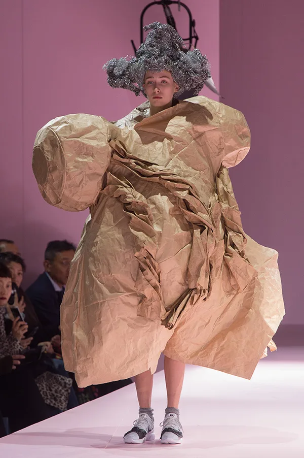 コムデギャルソン 2017秋冬 LOOK 8