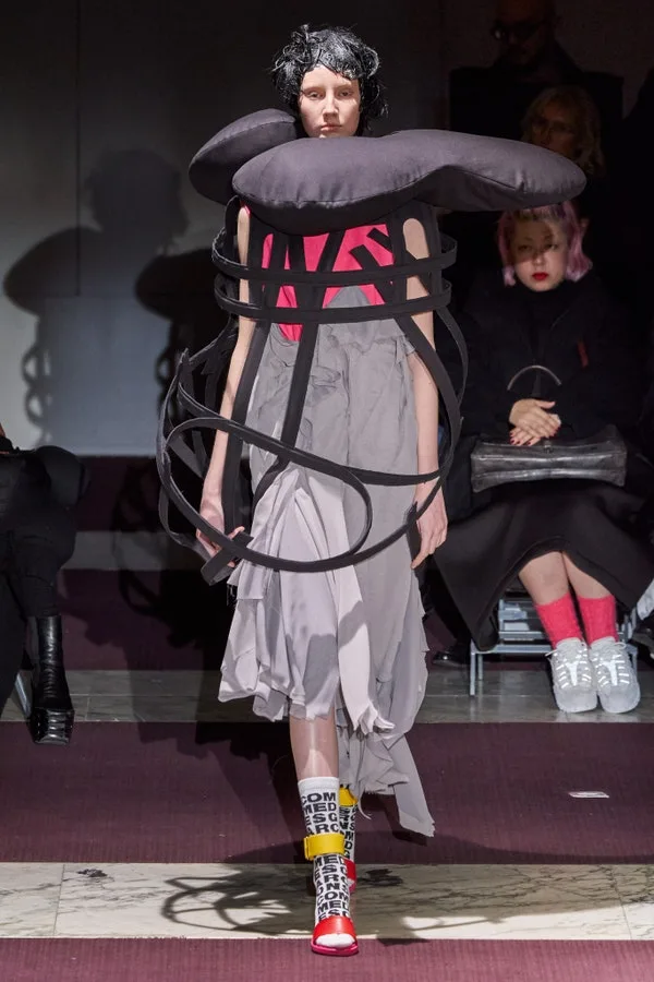 コムデギャルソン 2020秋冬 LOOK 6