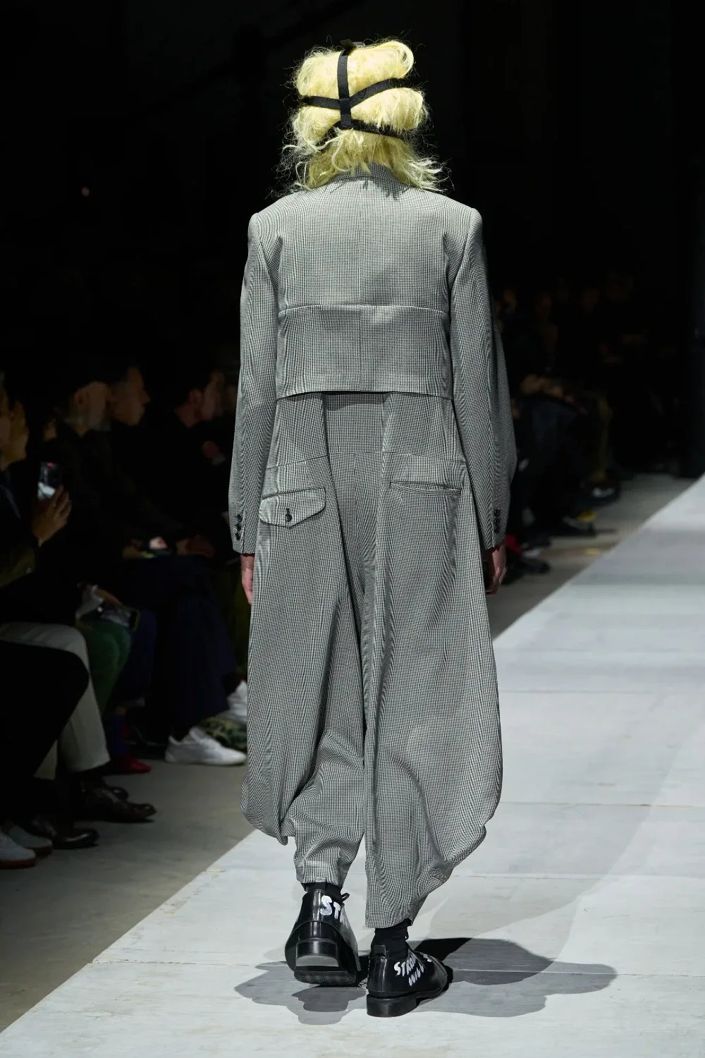 コムデギャルソンオムプリュス 2026年秋冬 LOOK 6 / VIEW 5