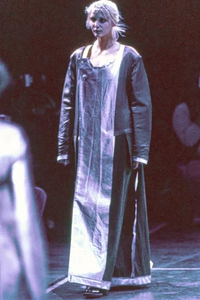 コムデギャルソン 1994秋冬 LOOK 5