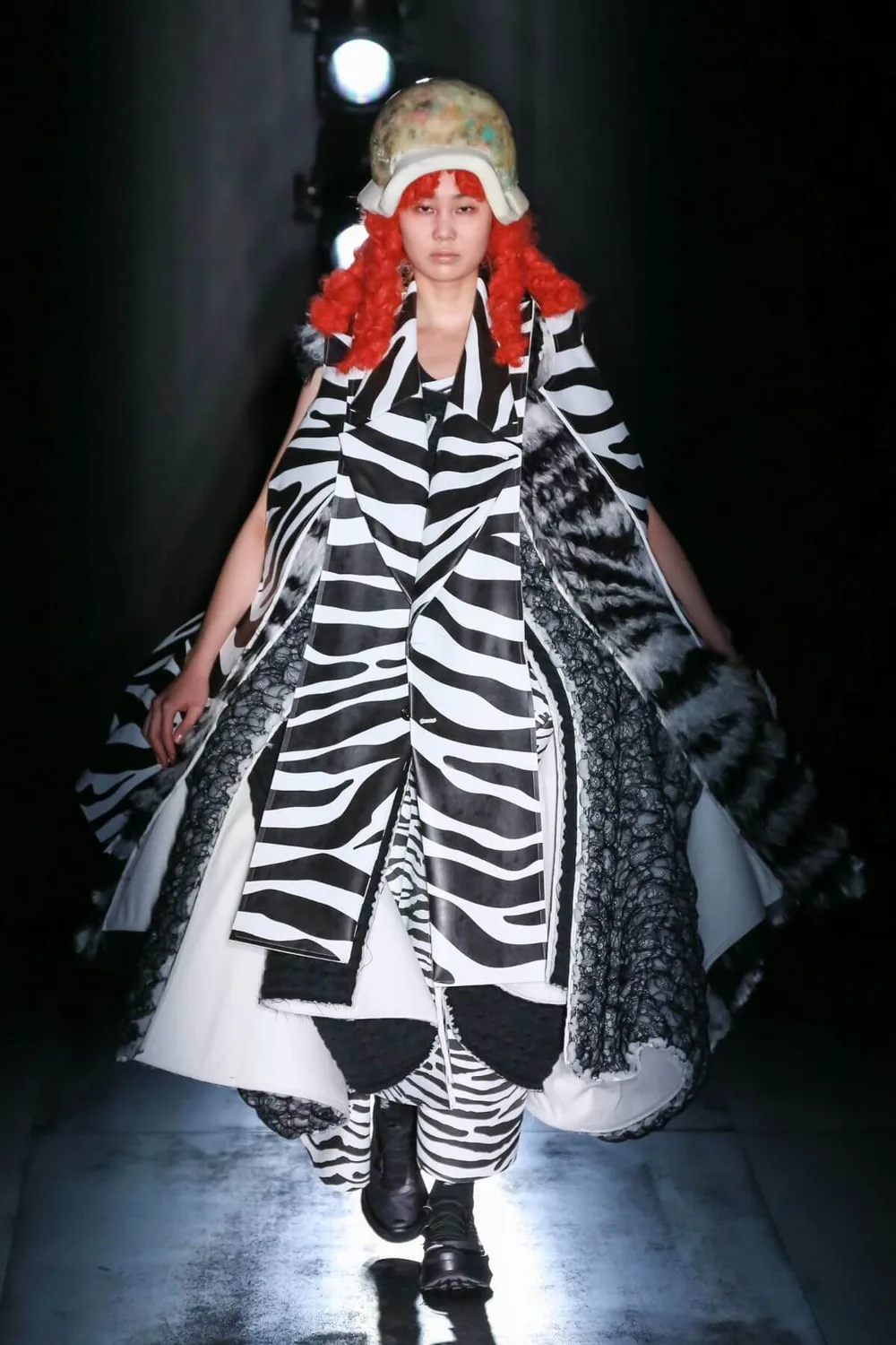 コムデギャルソン 2022年秋冬 LOOK 8