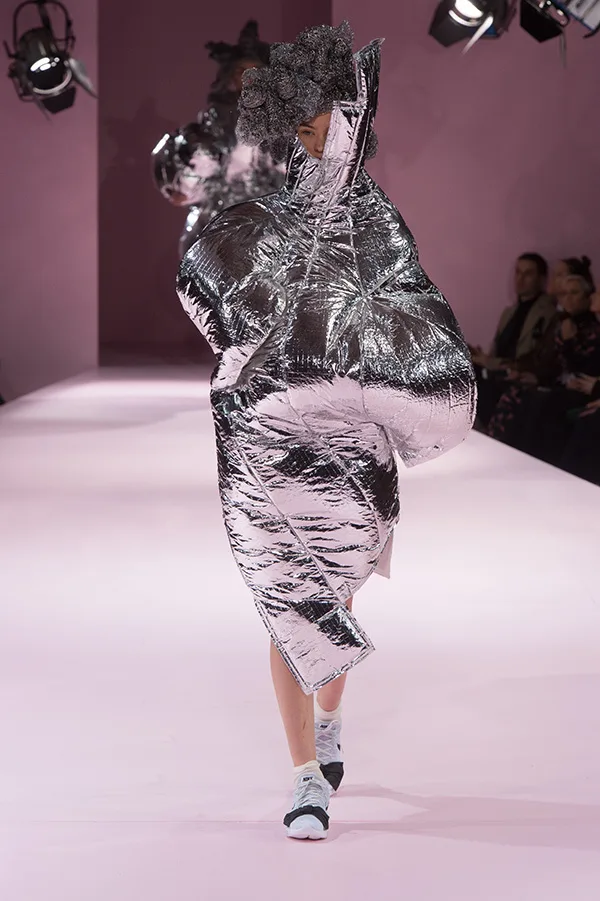 コムデギャルソン 2017秋冬 LOOK 9