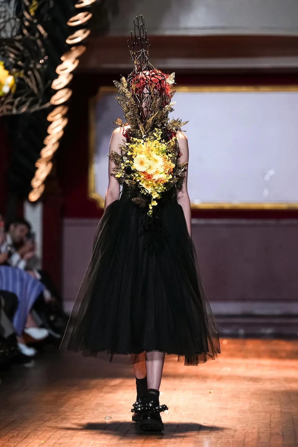 ノワールケイニノミヤ 2027年春夏 LOOK 35