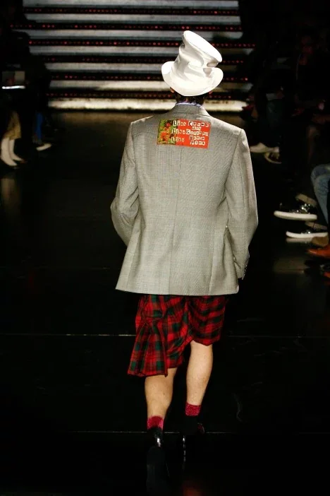 コムデギャルソンオムプリュス 2008秋冬 LOOK 9 / VIEW 2