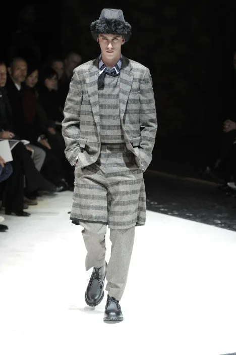 コムデギャルソンオムプリュス 2010秋冬 LOOK 31