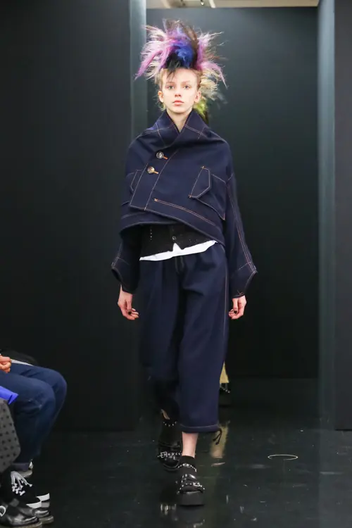 トリコ・コムデギャルソン 2013年秋冬 LOOK 9