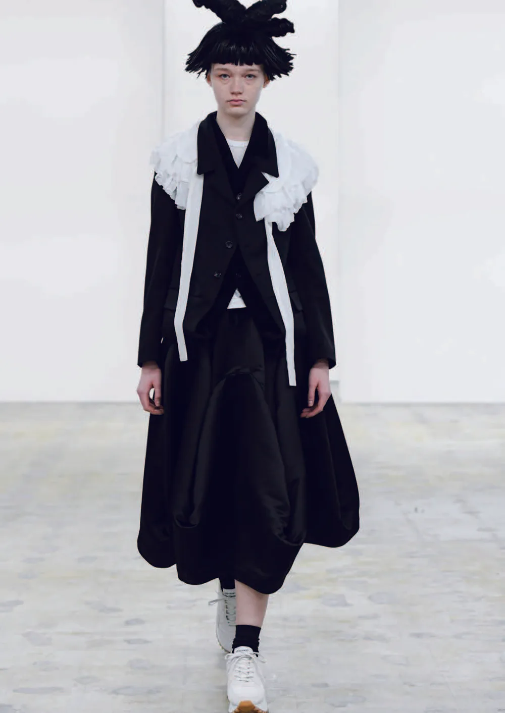 COMME des GARÇONS 2 2024 AWの同シーズン掲載写真。
