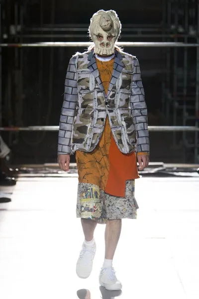 コムデギャルソンオムプリュス 2018秋冬 LOOK 3