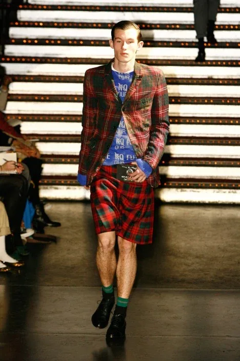 コムデギャルソンオムプリュス 2008秋冬 LOOK 20