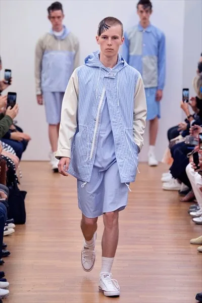 SHIRT 2019 SSの同シーズン掲載写真。