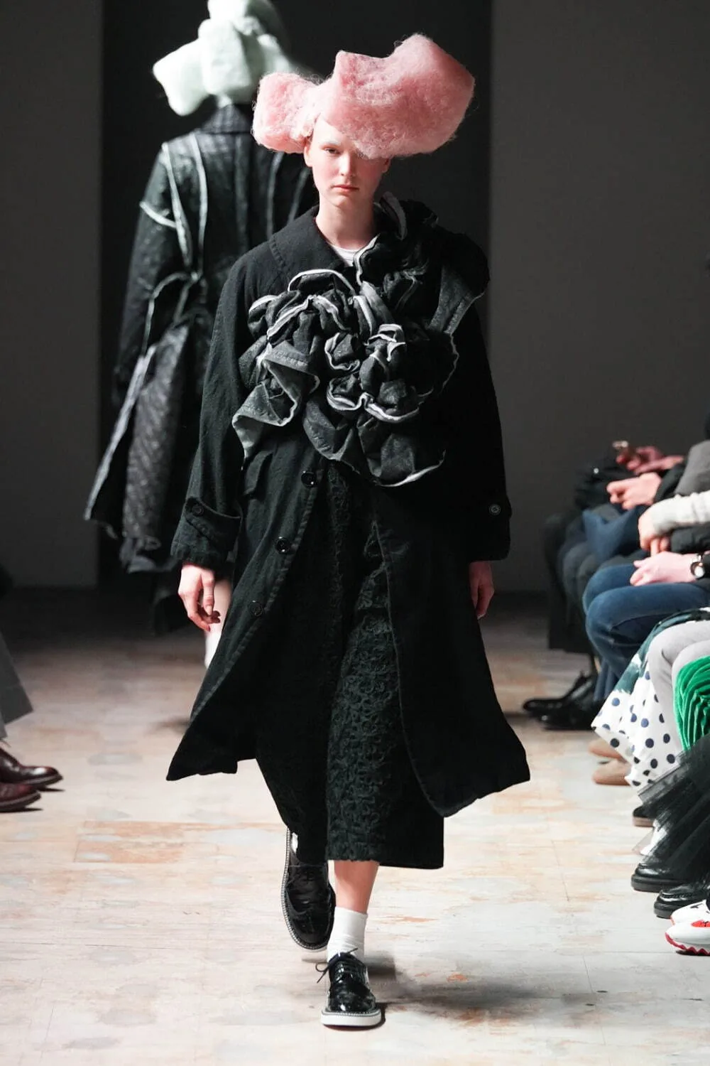 タオ 2024年秋冬 LOOK 23