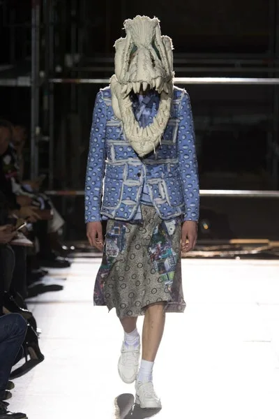 コムデギャルソンオムプリュス 2018秋冬 LOOK 2