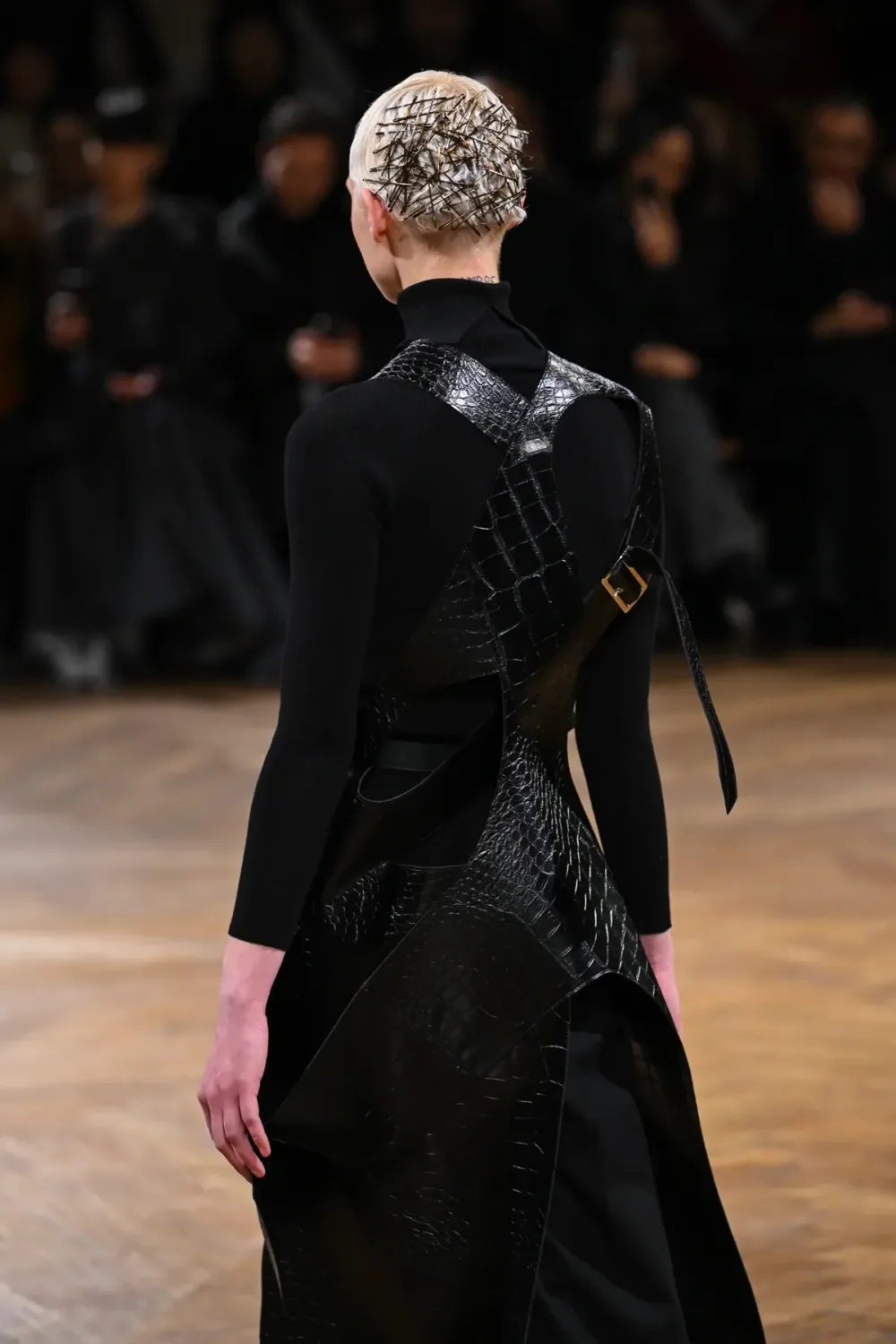 ジュンヤワタナベ 2024年秋冬 LOOK 16 / VIEW 3