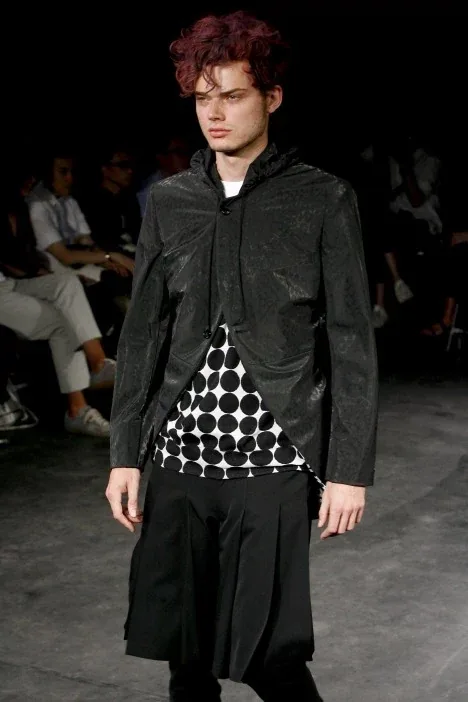 コムデギャルソンオムプリュス 2009春夏 LOOK 28 / VIEW 2