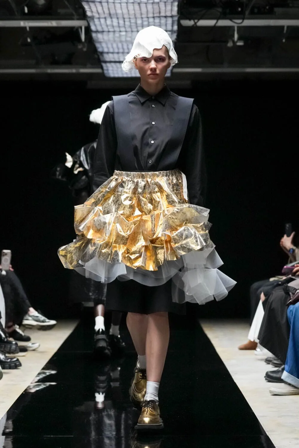 タオ 2025年秋冬 LOOK 30