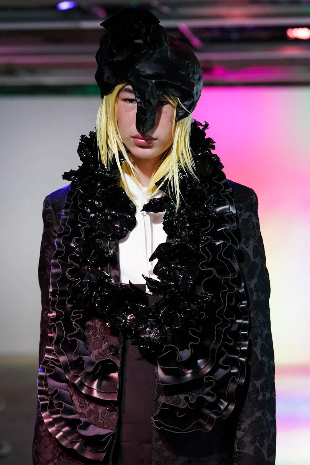 コムデギャルソンオムプリュス 2022年春夏 LOOK 16 / VIEW 2