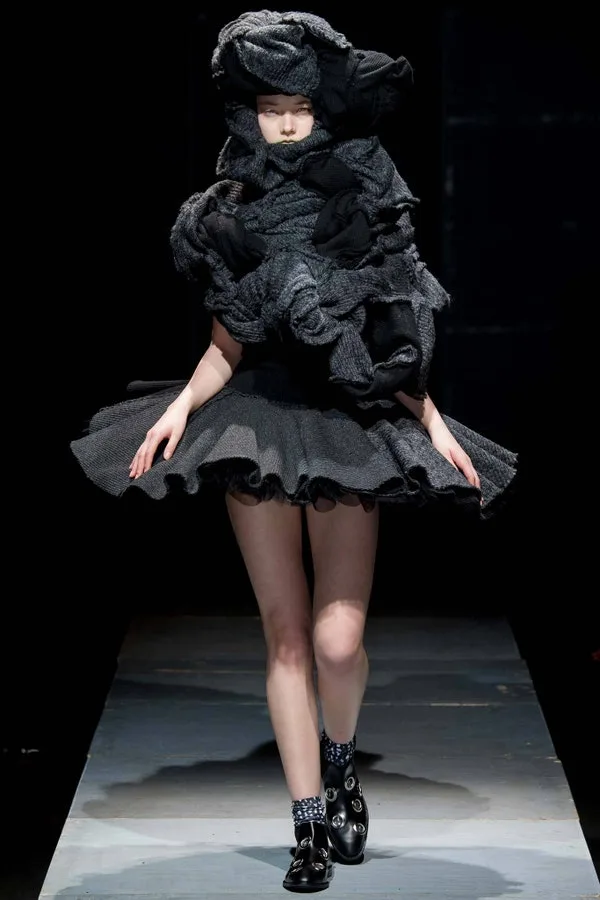 コムデギャルソン 2014秋冬 LOOK 22