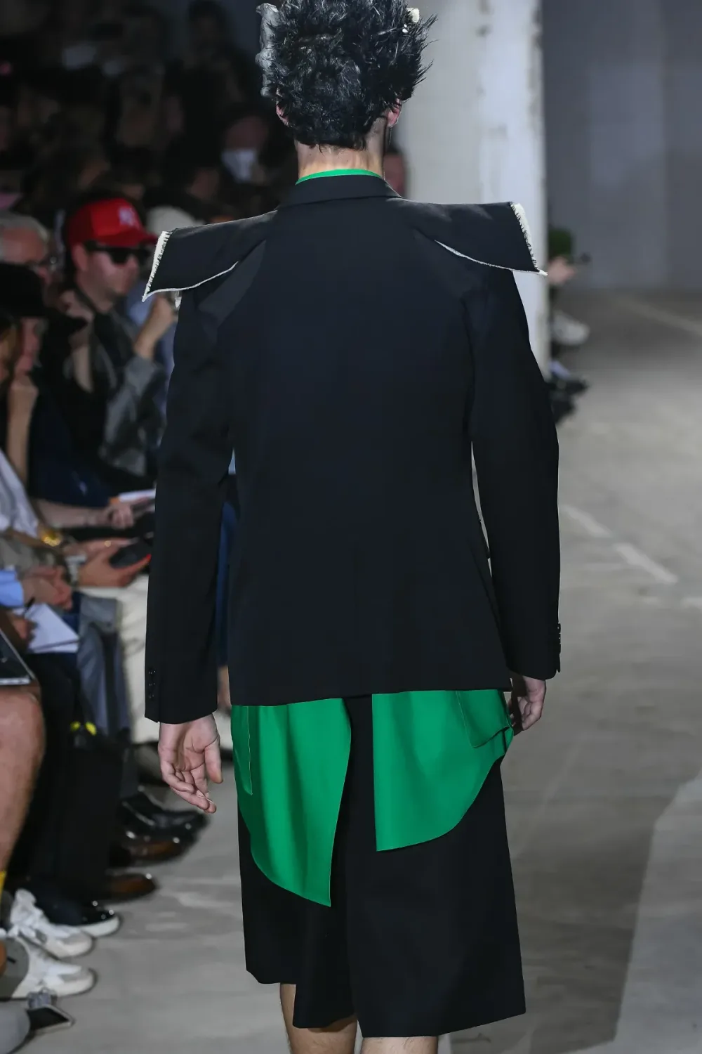 コムデギャルソンオムプリュス 2024年春夏 LOOK 17 / VIEW 3