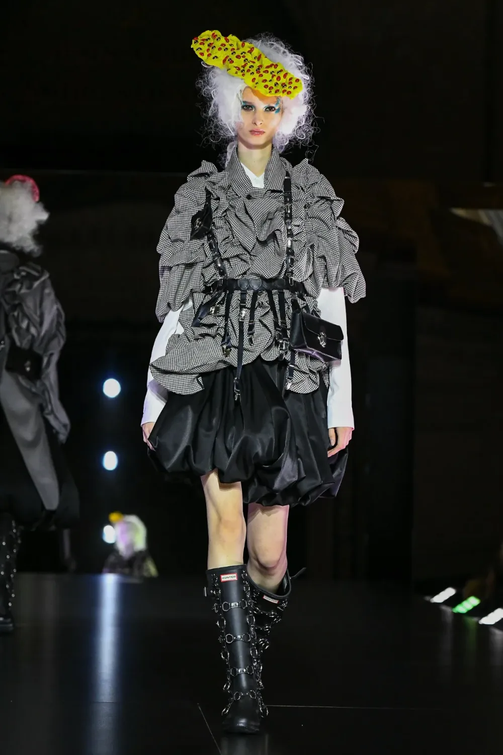 ノワールケイニノミヤ 2023年春夏 LOOK 7