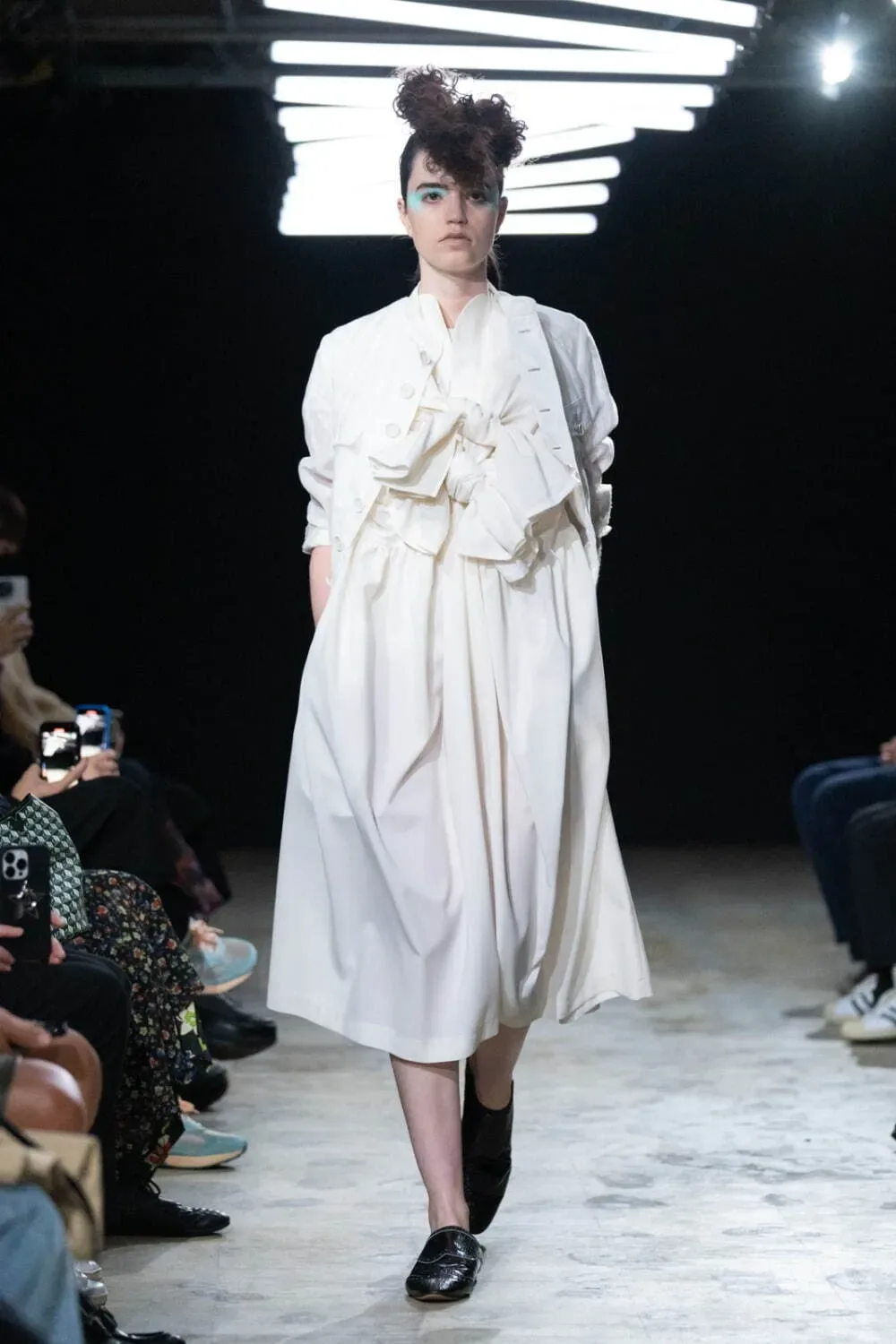 タオ 2023年春夏 LOOK 23