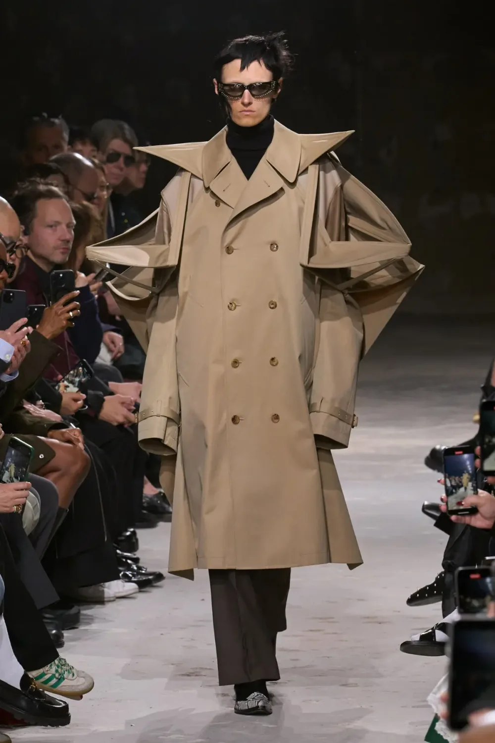 ジュンヤワタナベ 2025年秋冬 LOOK 16