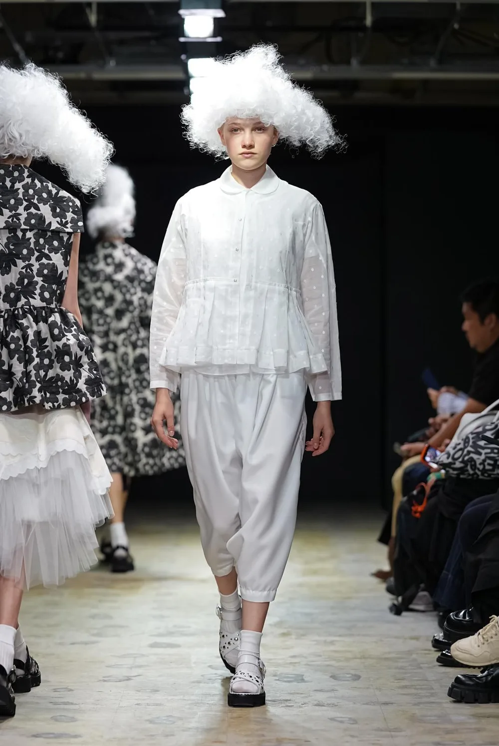 タオ 2027年春夏 LOOK 20