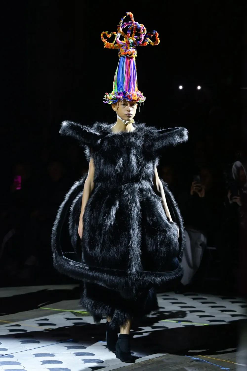 コムデギャルソン 2023年秋冬 LOOK 24