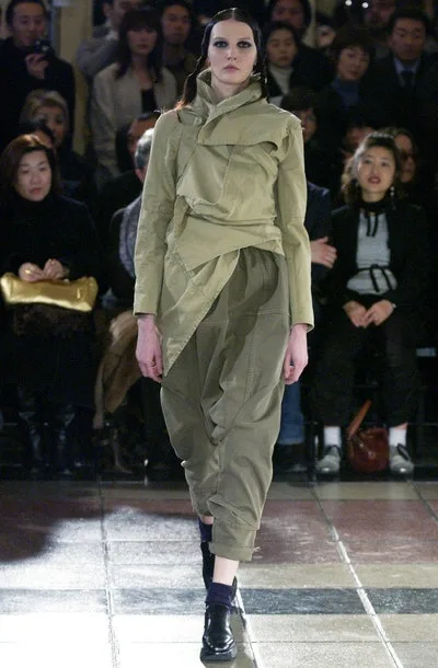 コムデギャルソン 2003秋冬 LOOK 36