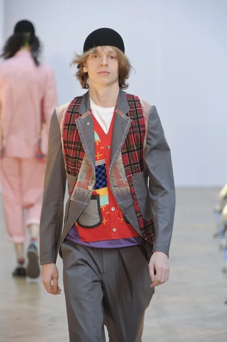 コムデギャルソンオムプリュス 2010春夏 LOOK 15 / VIEW 2