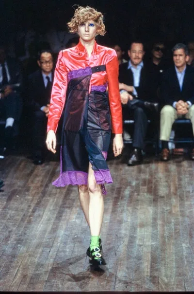 コムデギャルソン 2001秋冬 LOOK 30