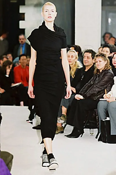 コムデギャルソン 2002秋冬 LOOK 22