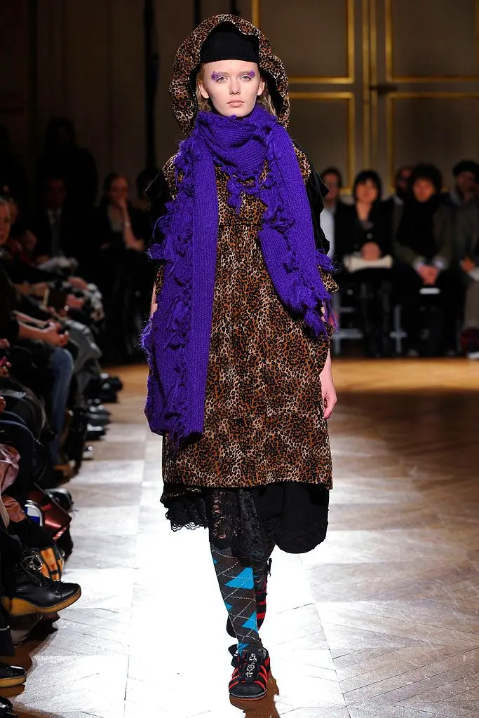 タオ 2010年秋冬 LOOK 22