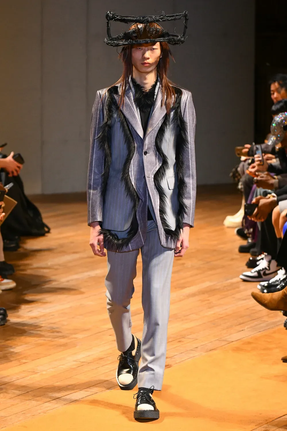 コムデギャルソンオムプリュス 2023年秋冬 LOOK 13