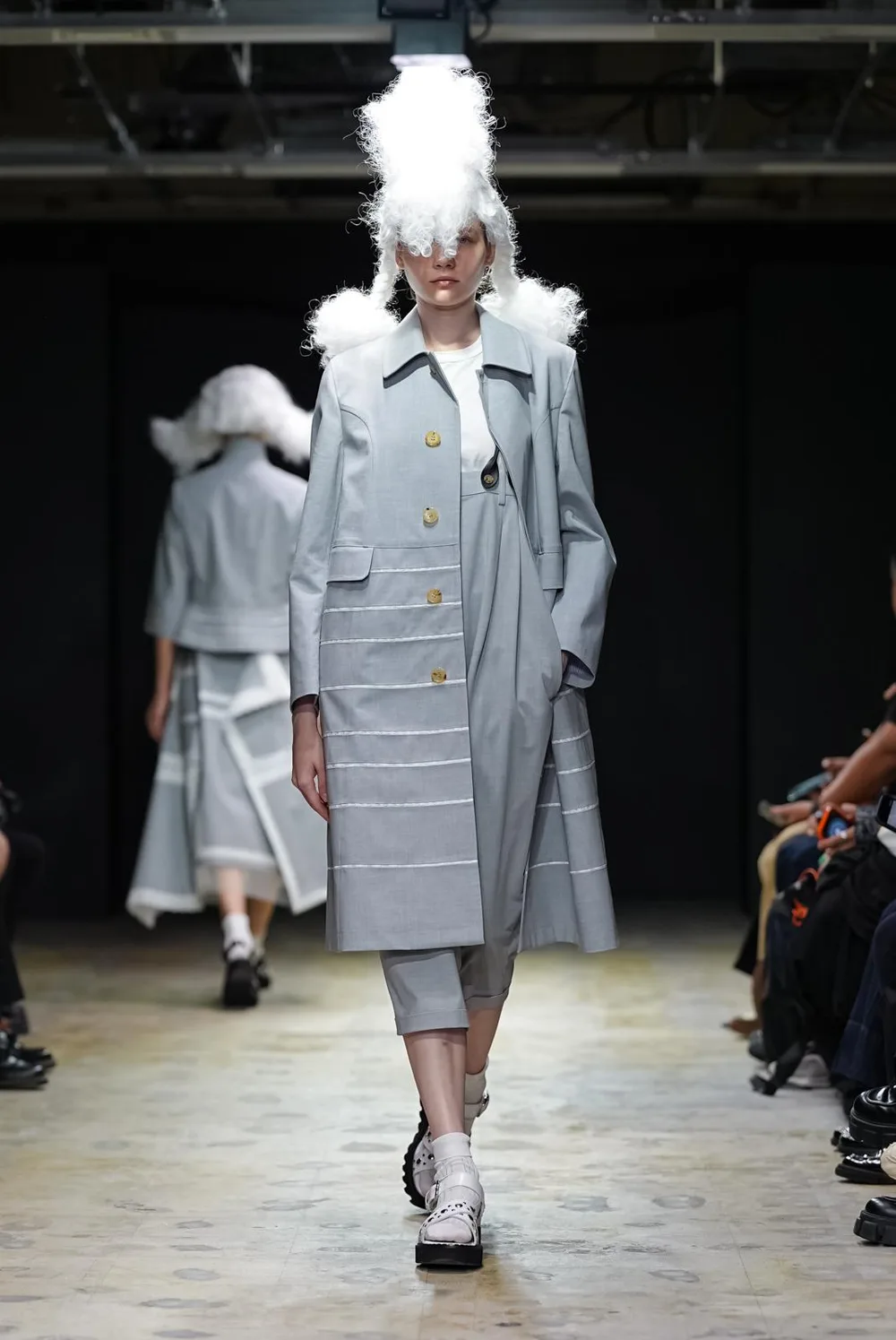 タオ 2027年春夏 LOOK 15