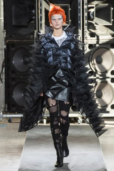 JUNYA WATANABE 2017 SSの同シーズン掲載写真。
