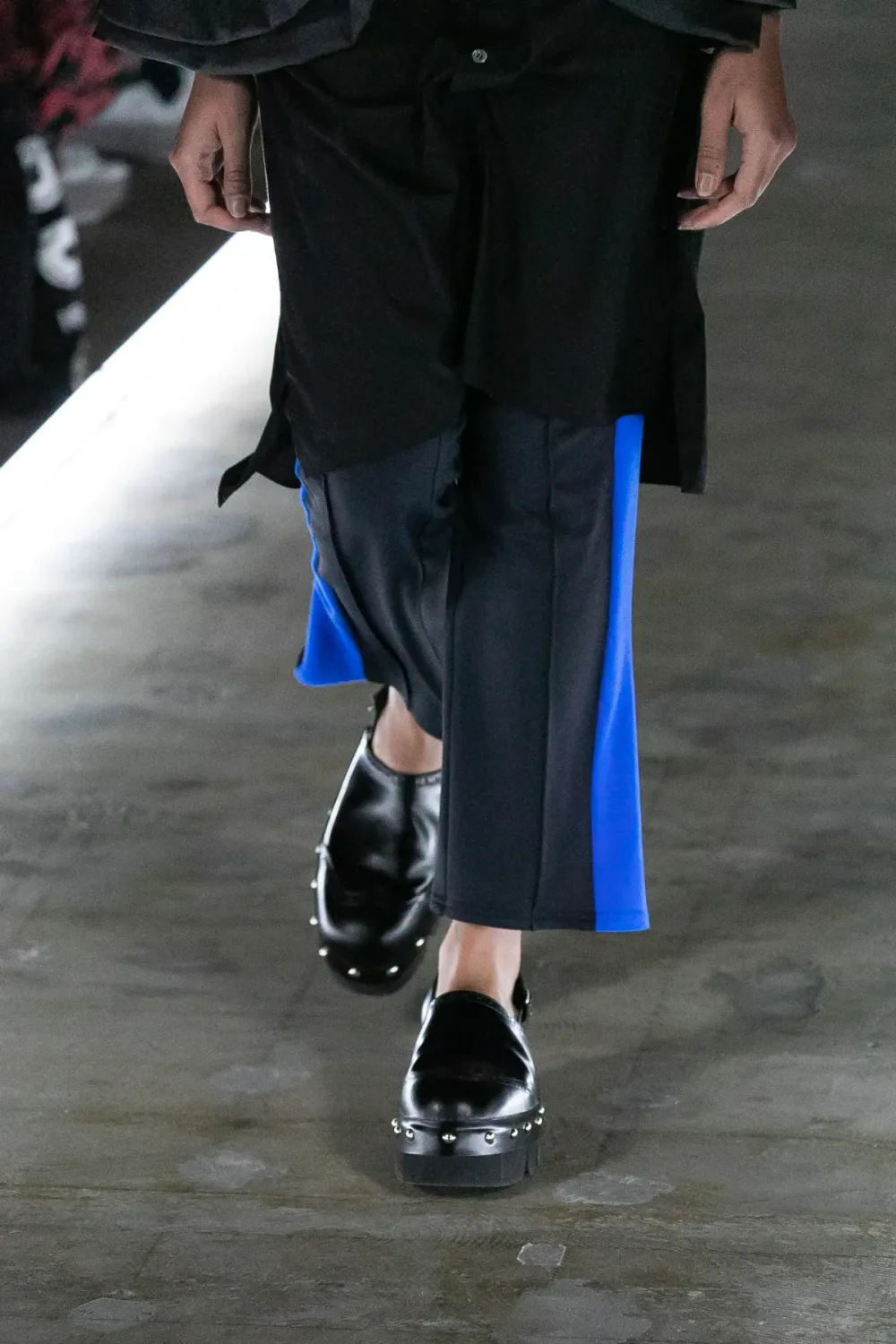 タオ 2023年秋冬 LOOK 34 / VIEW 2