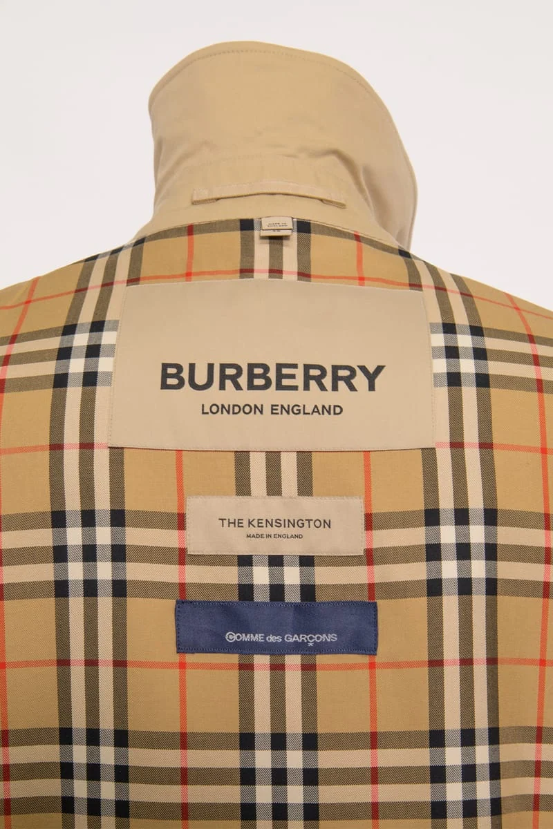 Burberryのラベルとコムデギャルソンのネーム