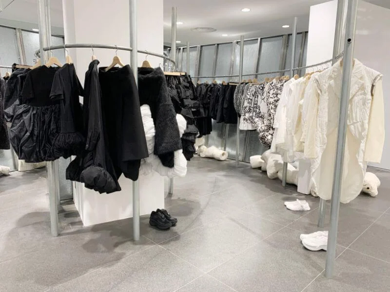2021年秋冬 2回目入荷の店内 1