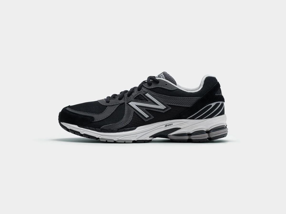 ブラック 42,900円